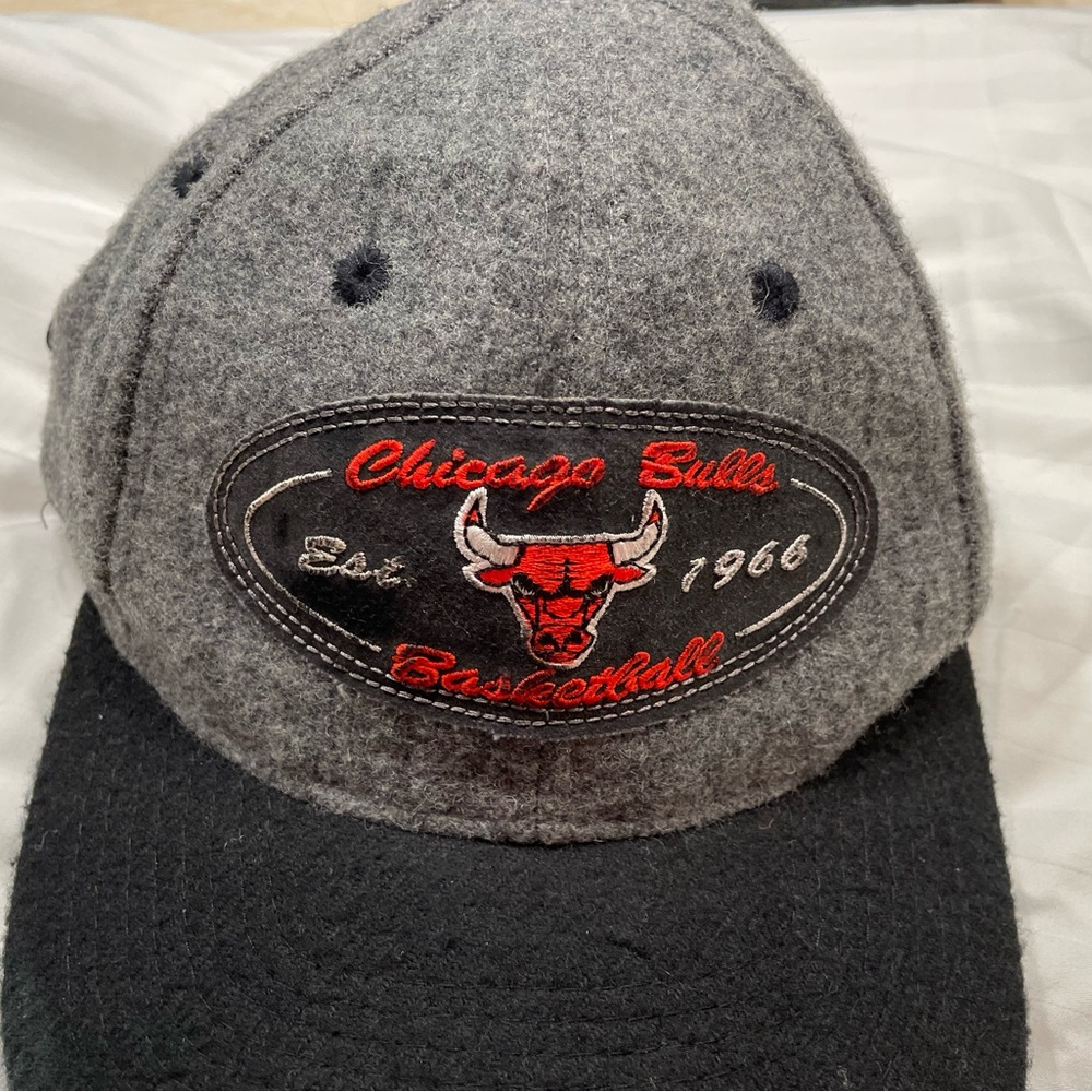 Vintage 80s Chicago Bulls OSFA Hat Wool Blend Sports Specialties Made In Taiwan